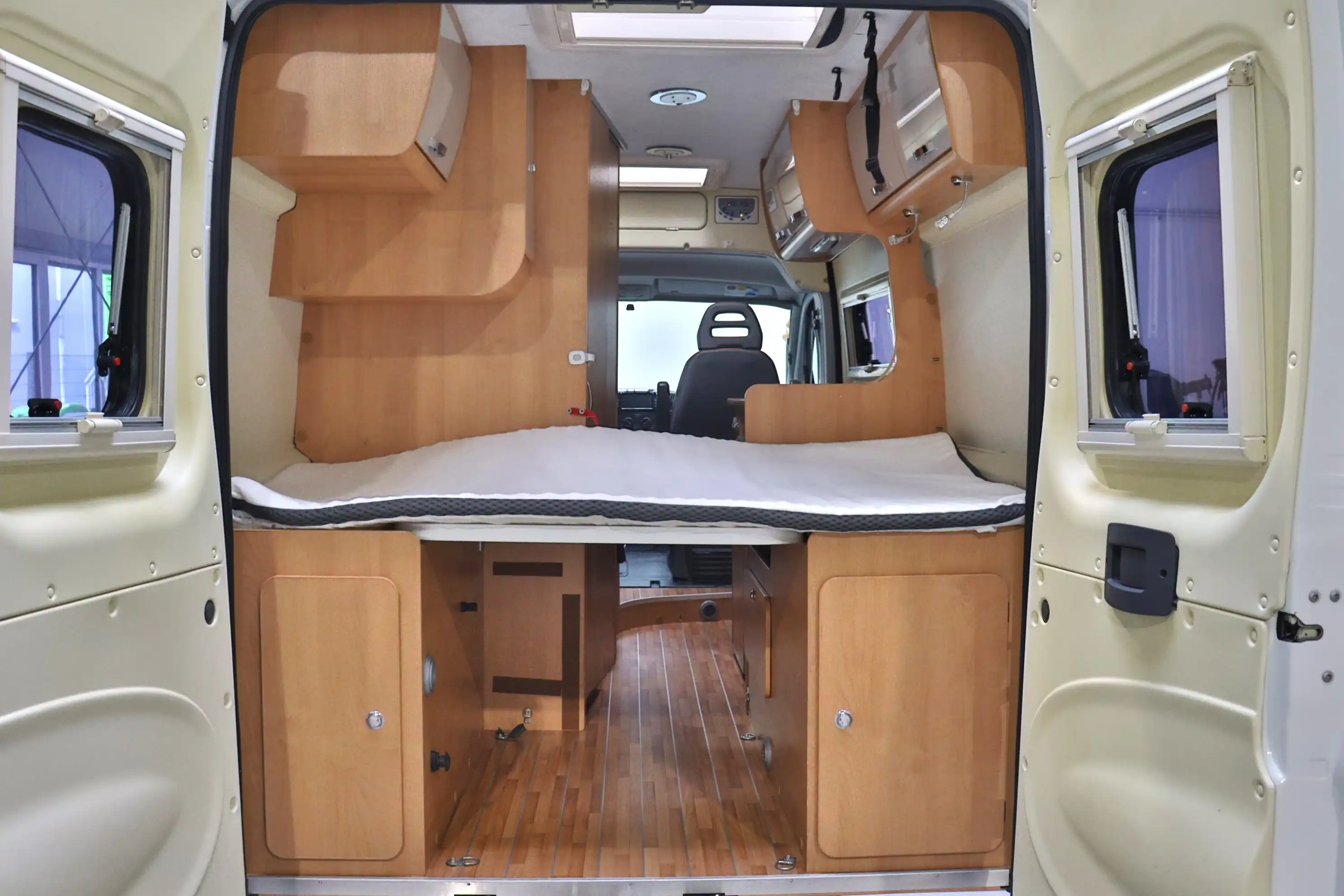 CI INTERNATIONAL Kyros 2